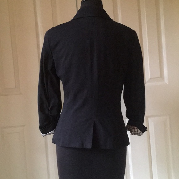 Double-breasted Black Blazer cuffs to 3/4 Sleeve - Picture 3 of 6